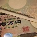 遅延損害金の仕組み上、自賠責保険も後から満額貰ったほうがお得