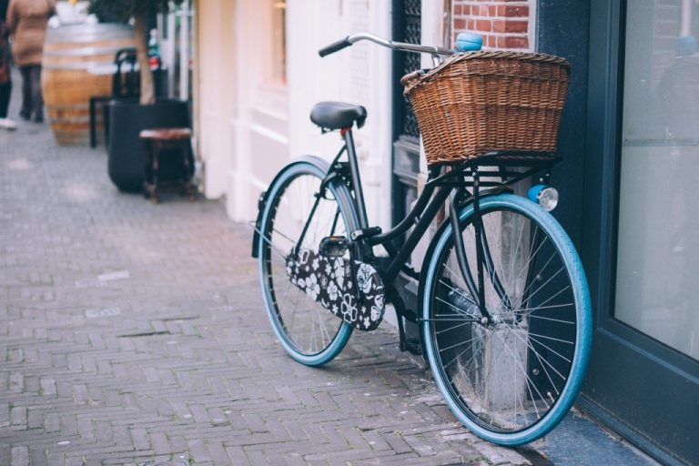 自動車保険の『自転車特約（交通事故特約）』で自転車事故も補償！